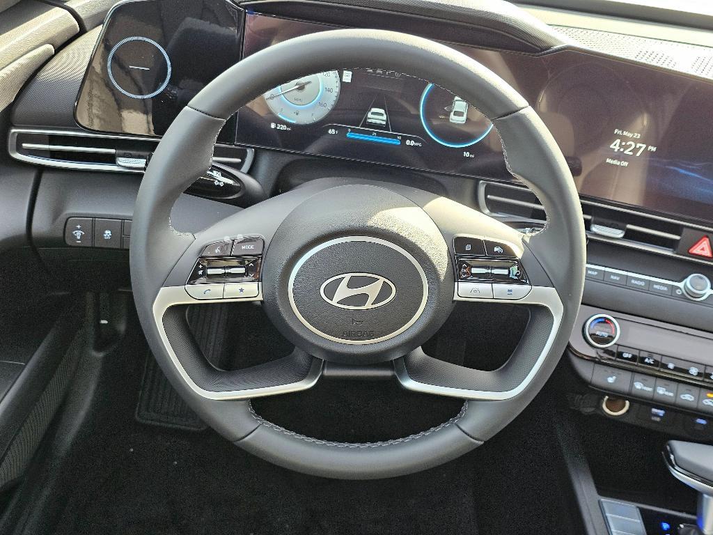 new 2025 Hyundai Elantra car, priced at $27,096