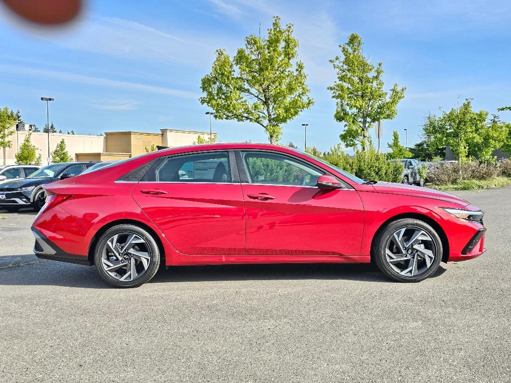 new 2025 Hyundai Elantra car, priced at $27,096