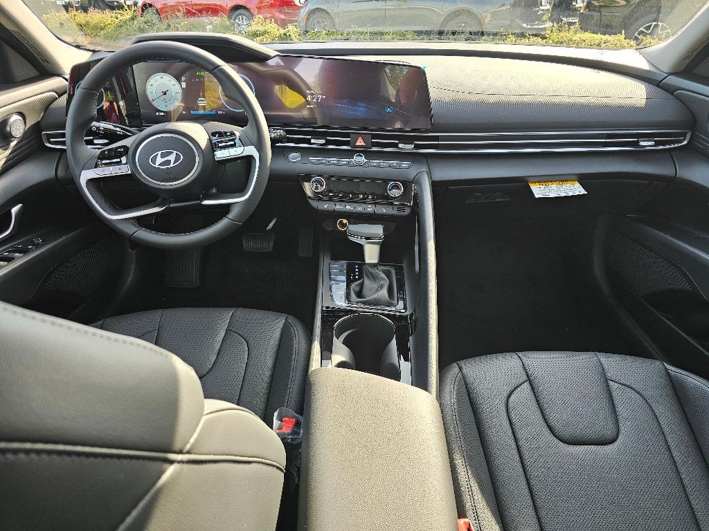 new 2025 Hyundai Elantra car, priced at $27,096