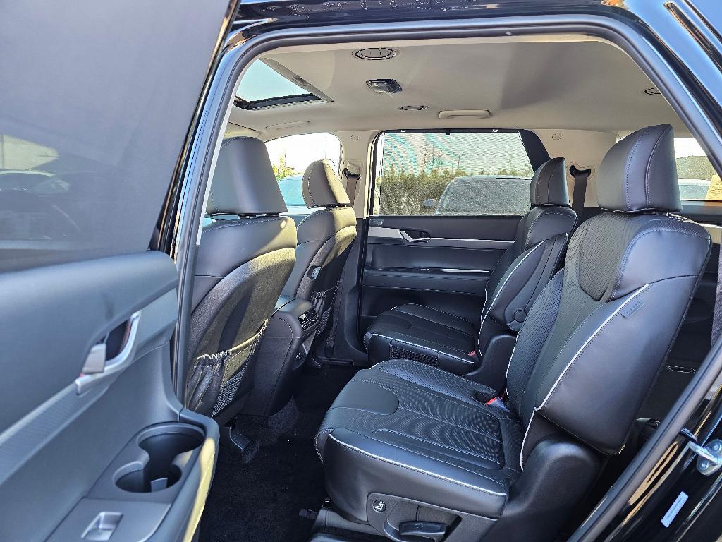 new 2025 Hyundai Palisade car, priced at $43,982