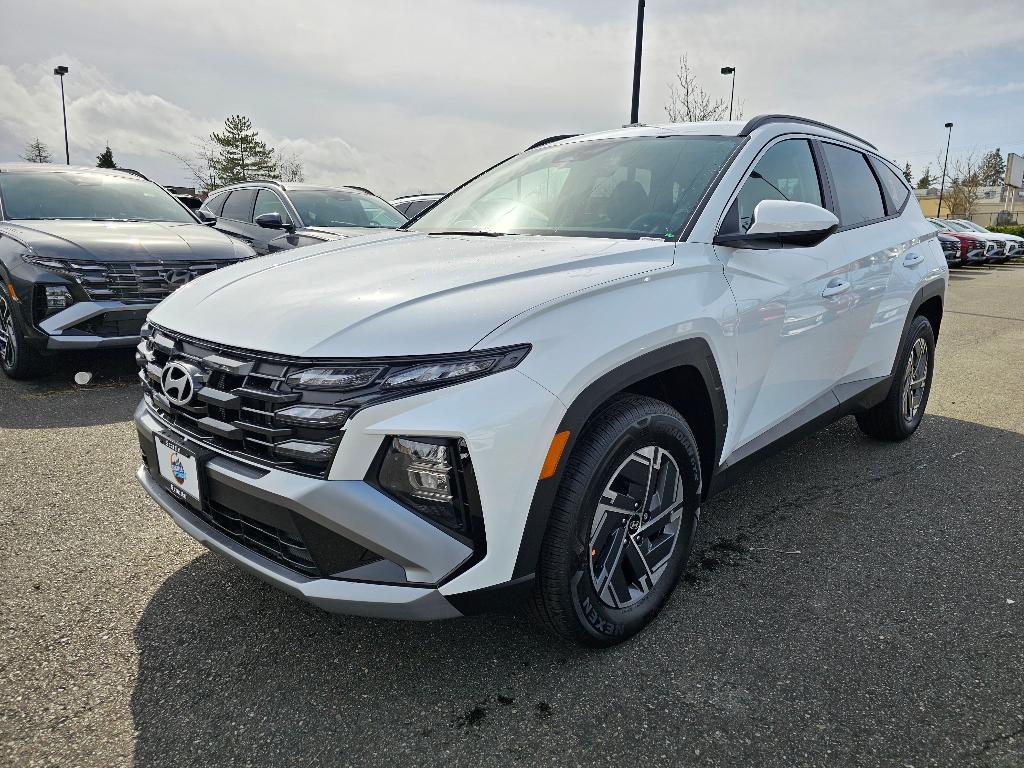 new 2025 Hyundai TUCSON Hybrid car, priced at $33,900
