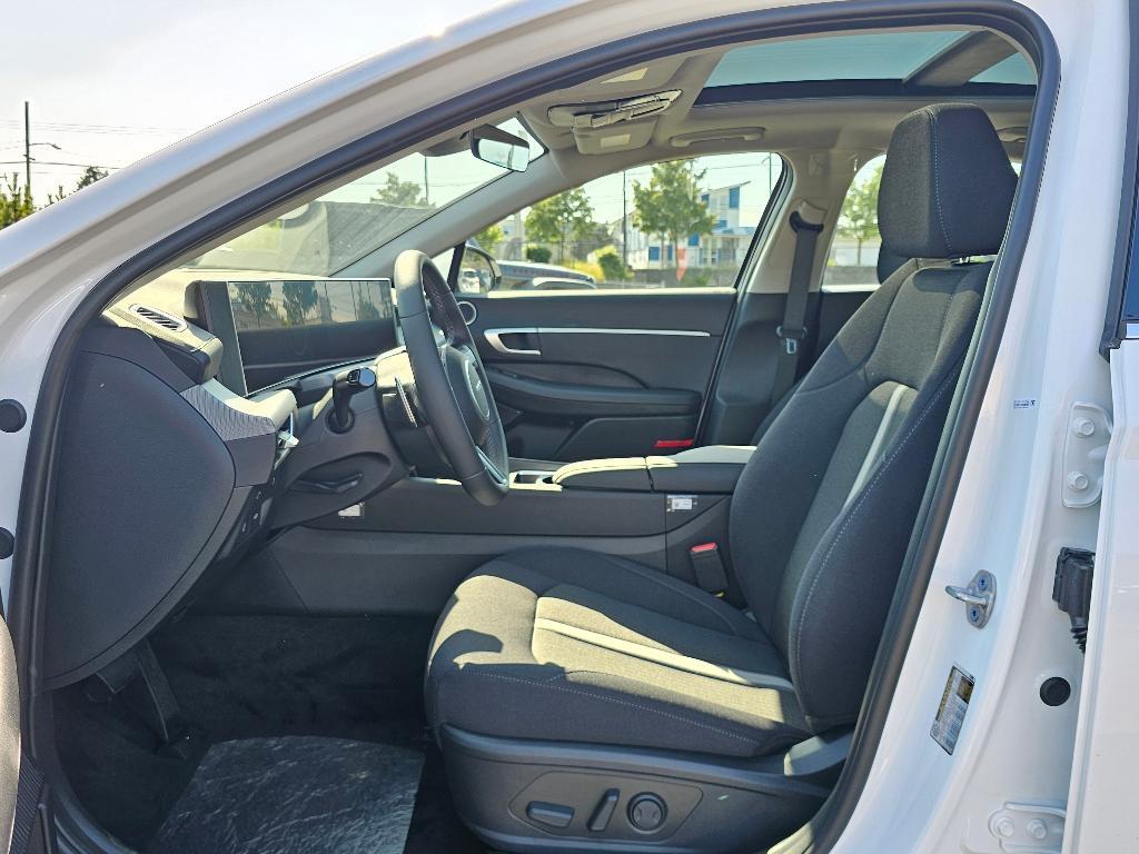 new 2025 Hyundai Sonata car, priced at $30,999