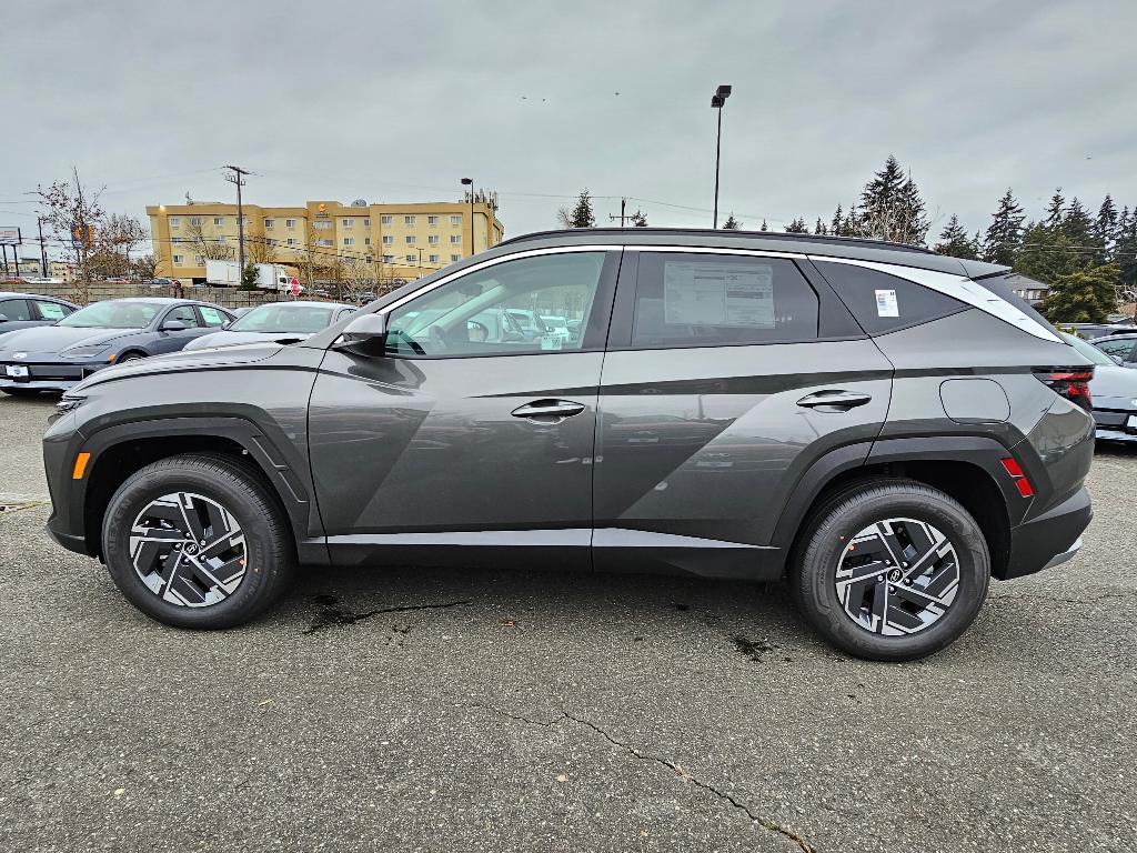 new 2025 Hyundai TUCSON Hybrid car, priced at $33,586