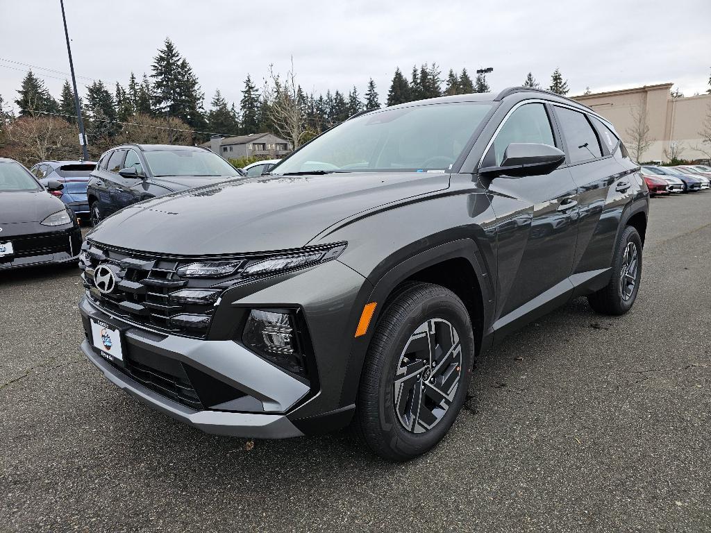 new 2025 Hyundai TUCSON Hybrid car, priced at $33,586