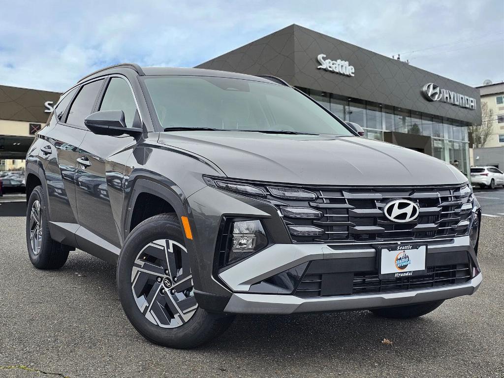 new 2025 Hyundai TUCSON Hybrid car, priced at $33,586