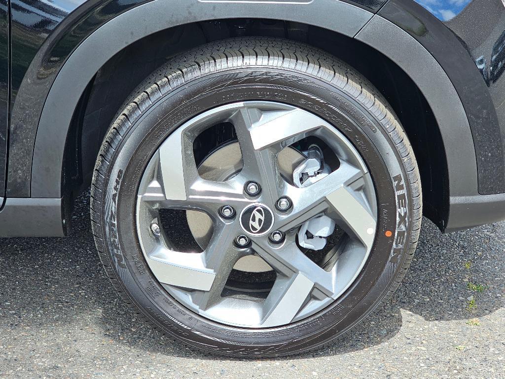 new 2025 Hyundai Venue car, priced at $22,909