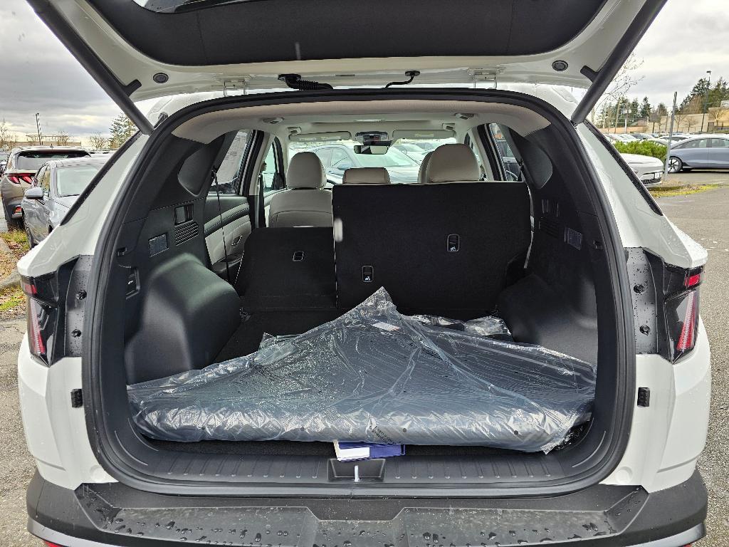 new 2025 Hyundai Tucson car, priced at $34,300