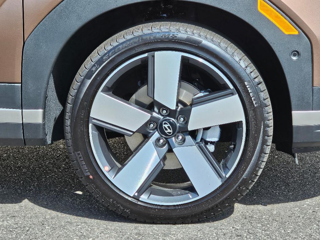 new 2025 Hyundai Santa Fe car, priced at $43,629