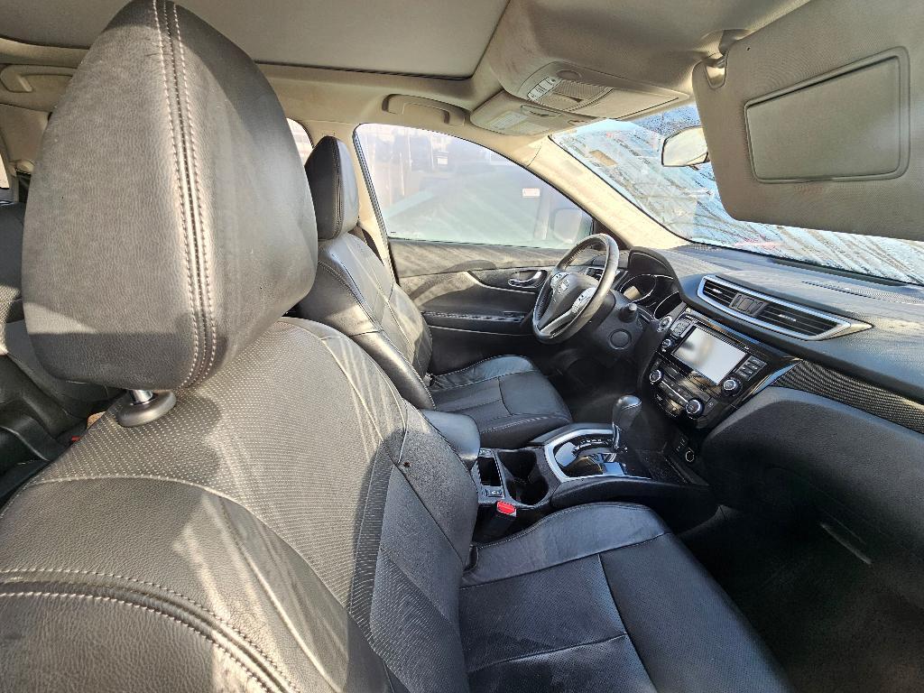 used 2014 Nissan Rogue car, priced at $12,994