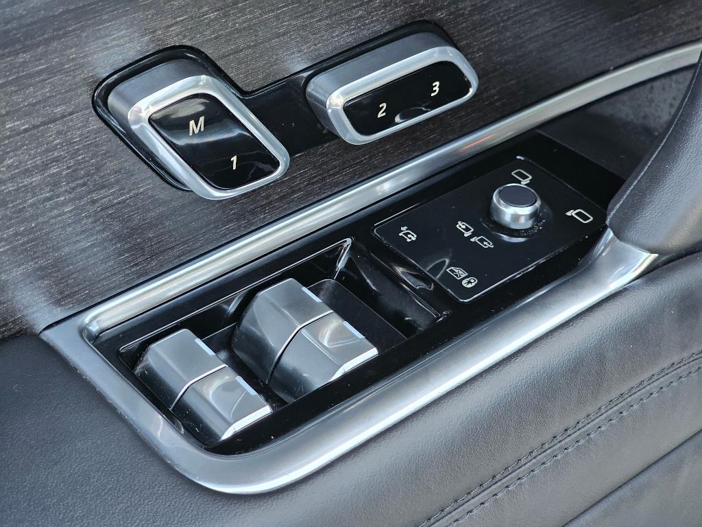 used 2023 Land Rover Range Rover car, priced at $105,527