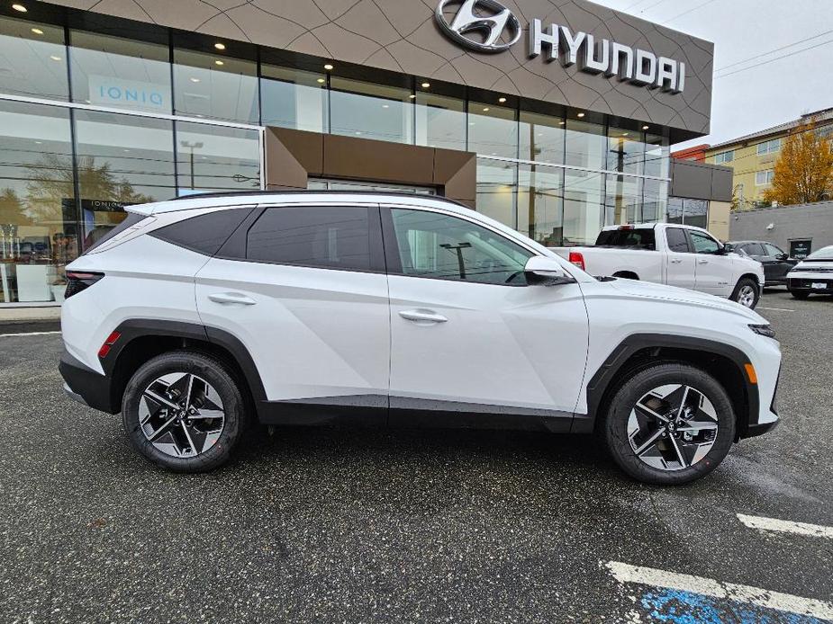 new 2025 Hyundai Tucson Hybrid car, priced at $38,019