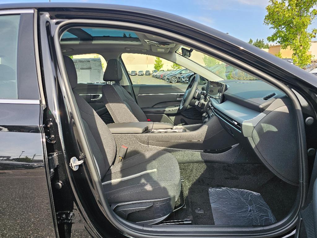 new 2025 Hyundai Sonata car, priced at $30,535