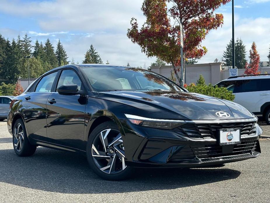 new 2025 Hyundai Elantra car, priced at $26,425