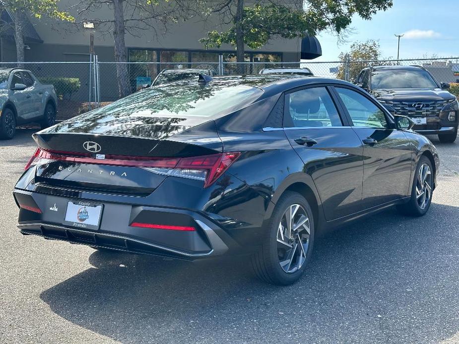 new 2025 Hyundai Elantra car, priced at $24,675