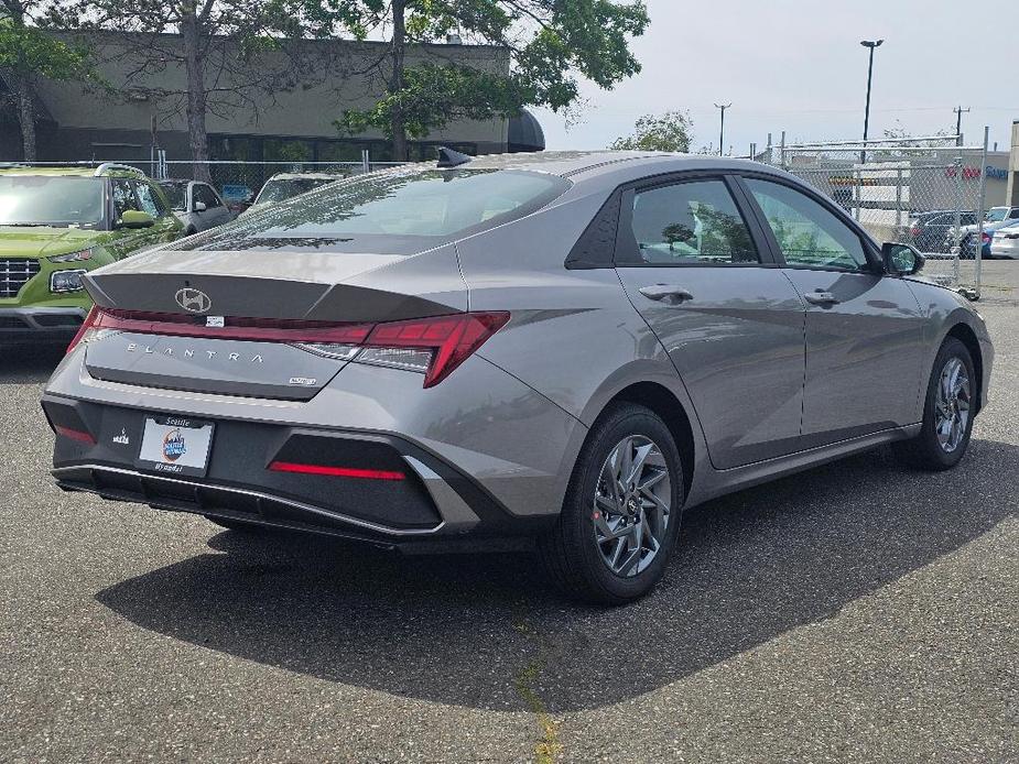 new 2024 Hyundai Elantra HEV car, priced at $27,408