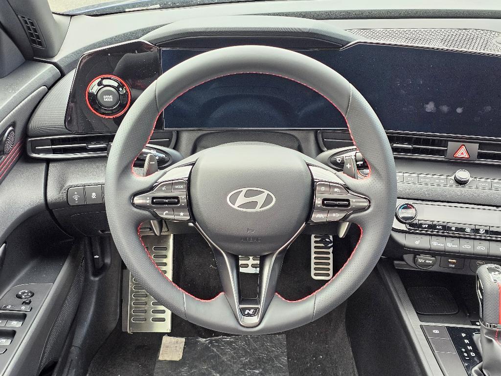 new 2024 Hyundai Elantra car, priced at $27,153