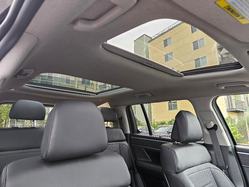new 2025 Hyundai SANTA FE HEV car, priced at $44,313