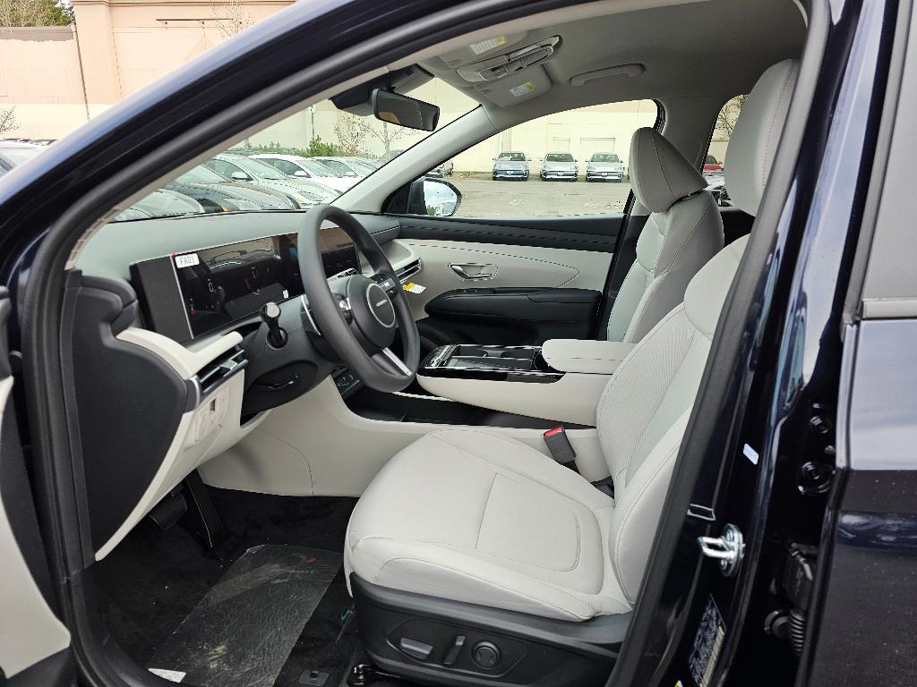 new 2025 Hyundai TUCSON Hybrid car, priced at $33,576