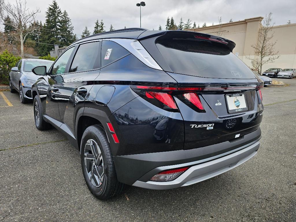new 2025 Hyundai TUCSON Hybrid car, priced at $33,576