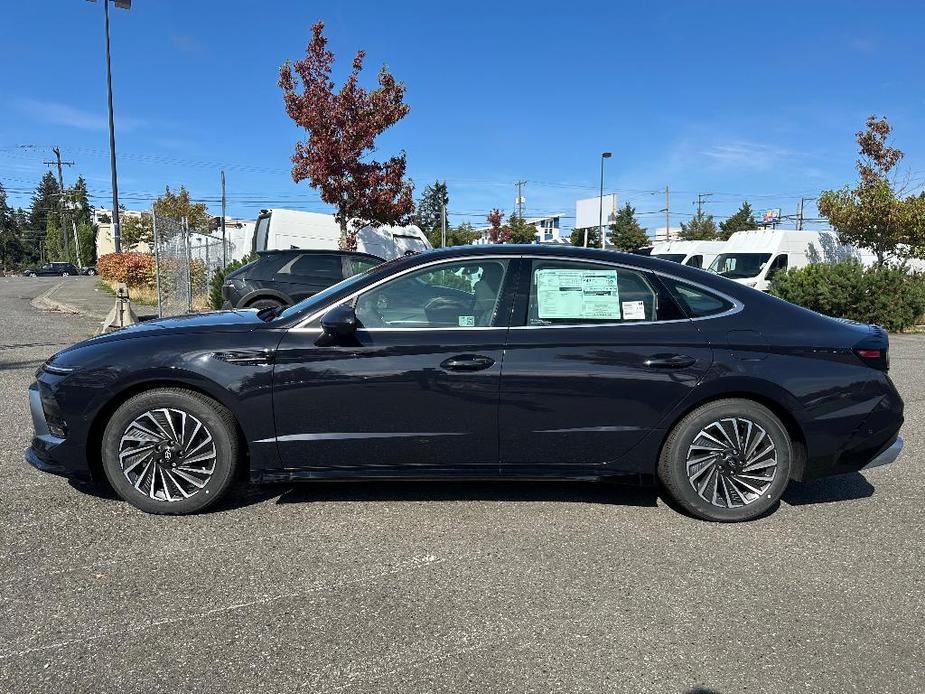 new 2024 Hyundai Sonata Hybrid car, priced at $38,084