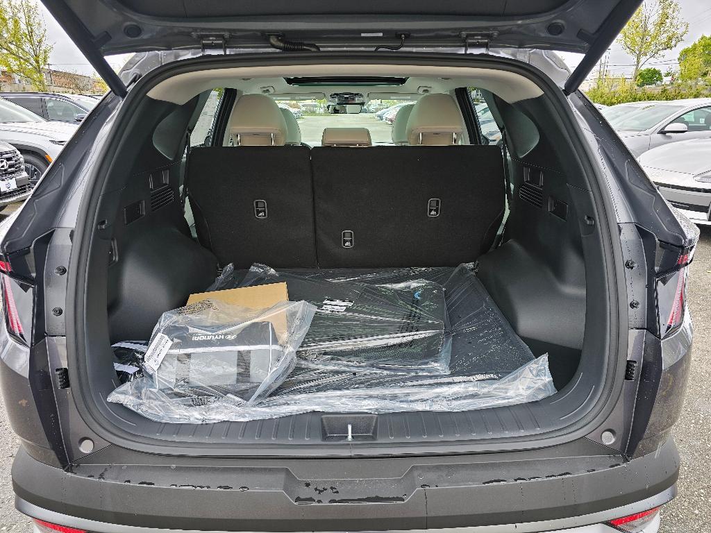 new 2025 Hyundai TUCSON Hybrid car, priced at $36,615