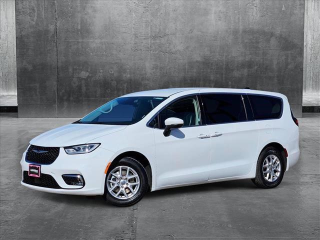 used 2023 Chrysler Pacifica car, priced at $24,417