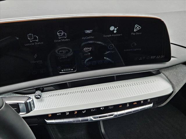 new 2025 Cadillac OPTIQ car, priced at $55,615
