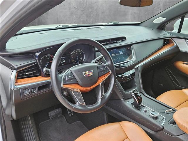 used 2020 Cadillac XT5 car, priced at $25,449