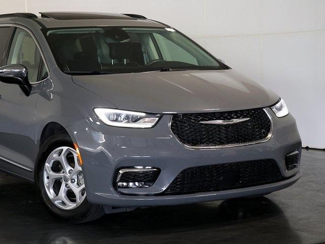 used 2023 Chrysler Pacifica car, priced at $27,040