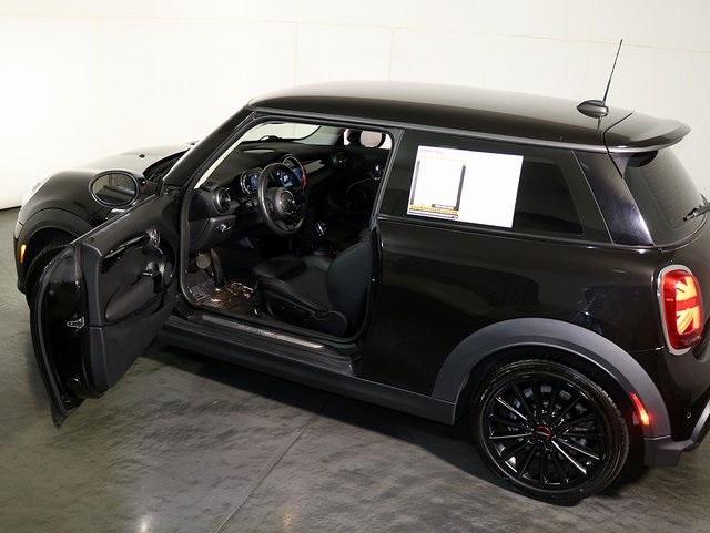 used 2022 MINI Hardtop car, priced at $25,537