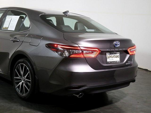 used 2022 Toyota Camry Hybrid car, priced at $28,888