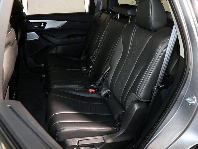 used 2025 Acura MDX car, priced at $51,015