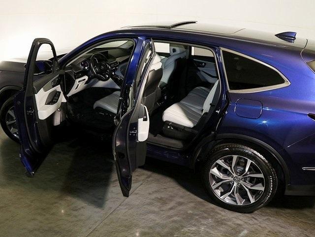 used 2022 Acura MDX car, priced at $39,994