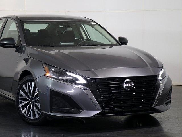 used 2024 Nissan Altima car, priced at $21,815