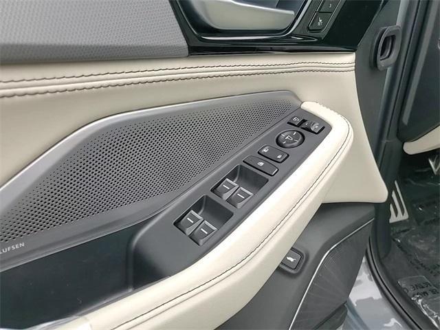 new 2026 Acura MDX car, priced at $70,850