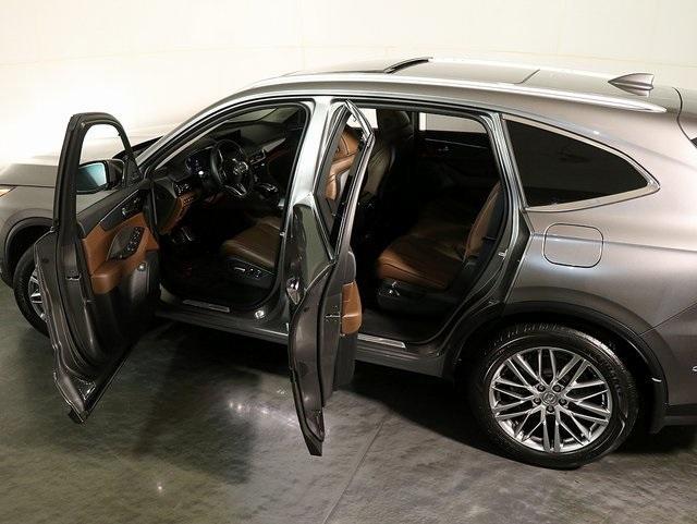 used 2022 Acura MDX car, priced at $39,010