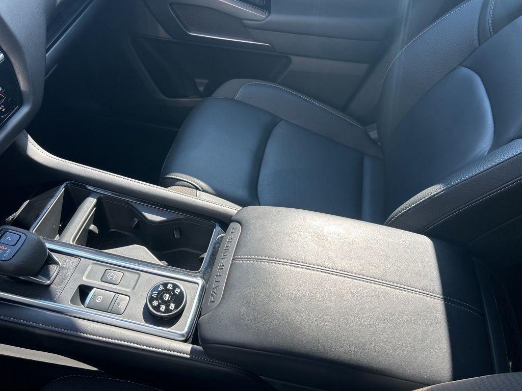 used 2025 Nissan Pathfinder car, priced at $40,988
