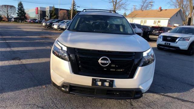 new 2024 Nissan Pathfinder car, priced at $40,855