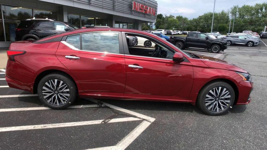 new 2025 Nissan Altima car, priced at $32,044