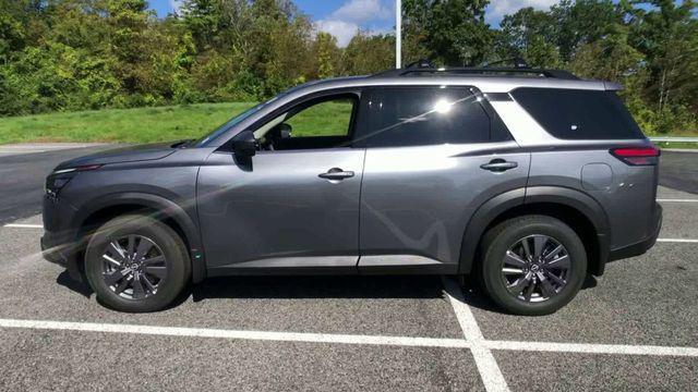 new 2024 Nissan Pathfinder car, priced at $39,960