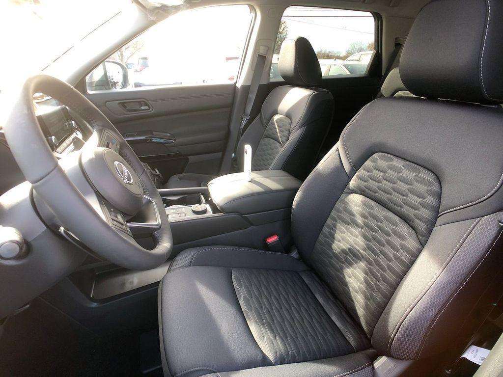 new 2025 Nissan Pathfinder car, priced at $34,890