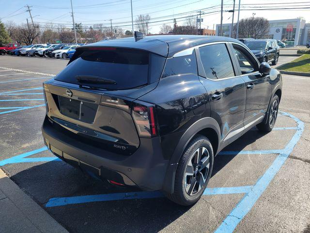 new 2025 Nissan Kicks car, priced at $30,025