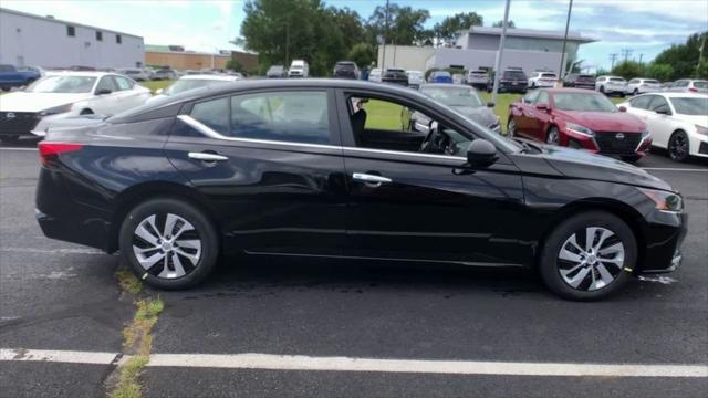 new 2025 Nissan Altima car, priced at $28,250