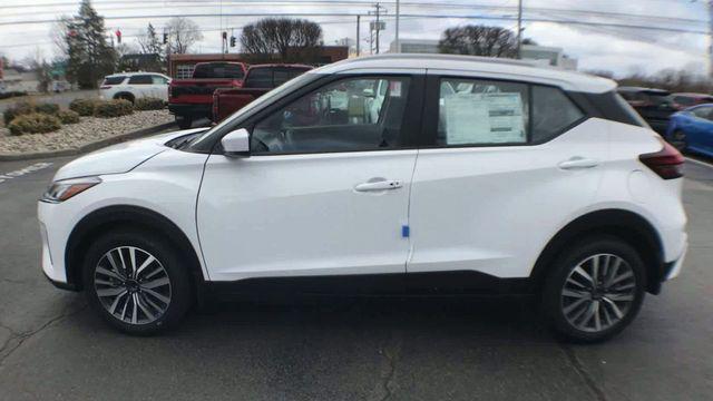 new 2024 Nissan Kicks car, priced at $22,235