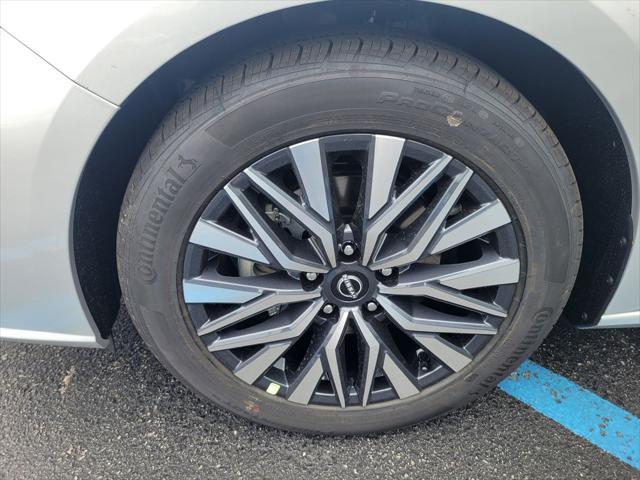 new 2025 Nissan Altima car, priced at $29,550