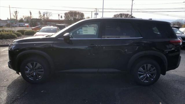 new 2025 Nissan Pathfinder car, priced at $40,010