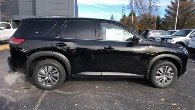 new 2025 Nissan Pathfinder car, priced at $40,010