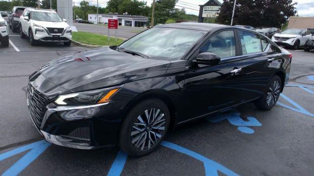 new 2025 Nissan Altima car, priced at $32,265