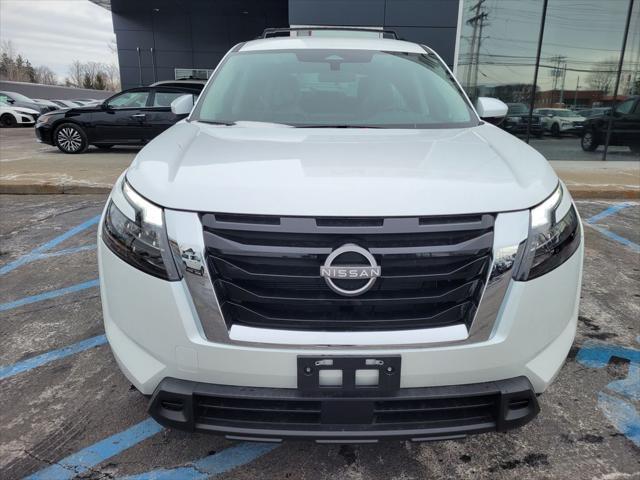 new 2025 Nissan Pathfinder car, priced at $43,835