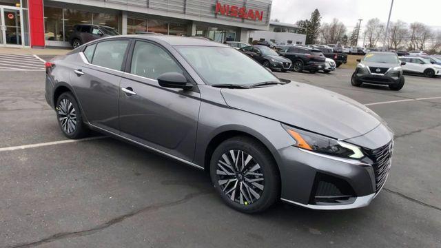 new 2024 Nissan Altima car